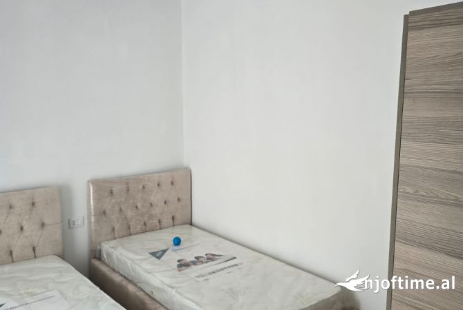 Shtepi me qera Apartament ne Tirane, 2+1, Mobilimi E mobiluar, Pagesa 600  Euro.