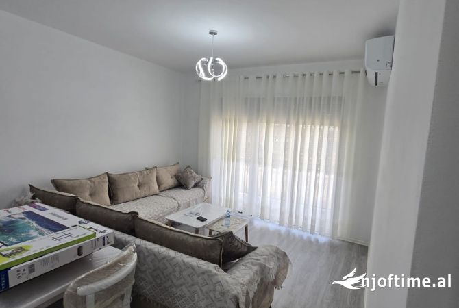 Shtepi me qera 2+1 ne Tirane - 600 Euro