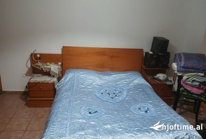 Shtepi me qera 2+1 ne Tirane - 550 Euro