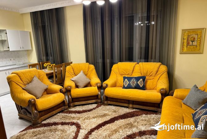Shtepi me qera 2+1 ne Tirane - 500 Euro