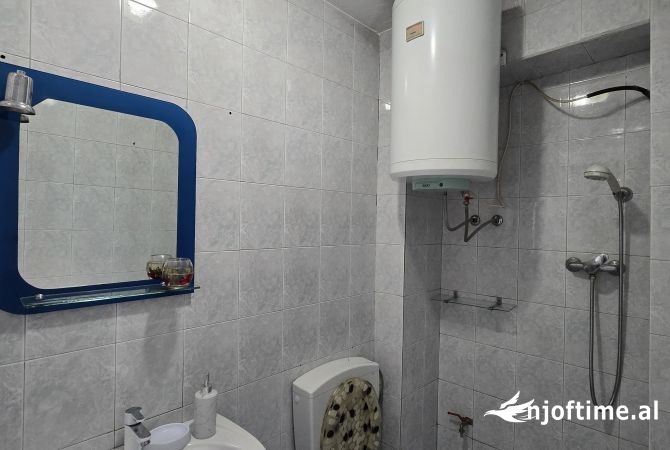 Shtepi me qera Apartament ne Tirane, 1+1, Mobilimi E mobiluar, Pagesa 420  Euro.