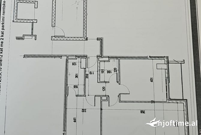 Shtepi ne shitje Apartament ne Tirane, 2+1, Mobilimi E mobiluar, Pagesa 183,000  Euro.