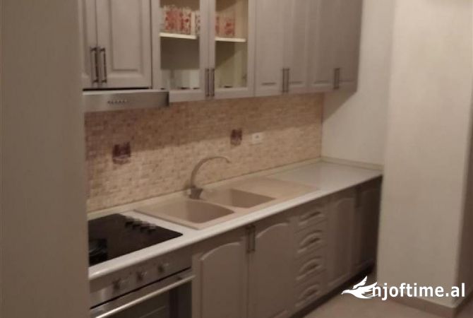 Shtepi me qera 2+1 ne Tirane - 500 Euro