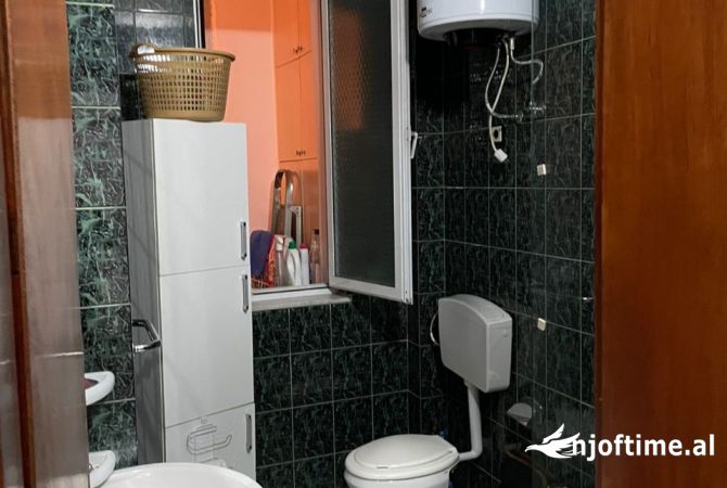 Shtepi me qera Apartament ne Tirane, 2+1, Mobilimi E mobiluar, Pagesa 600  Euro.