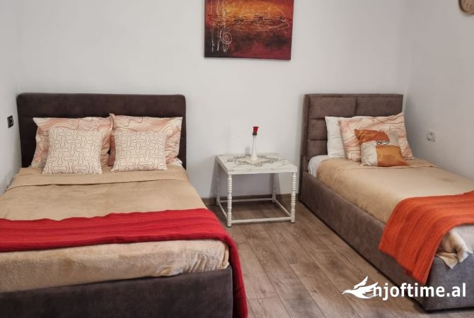 Shtepi me qera Shtepi Private ne Tirane, 1+1, Mobilimi E mobiluar, Pagesa 380  Euro.