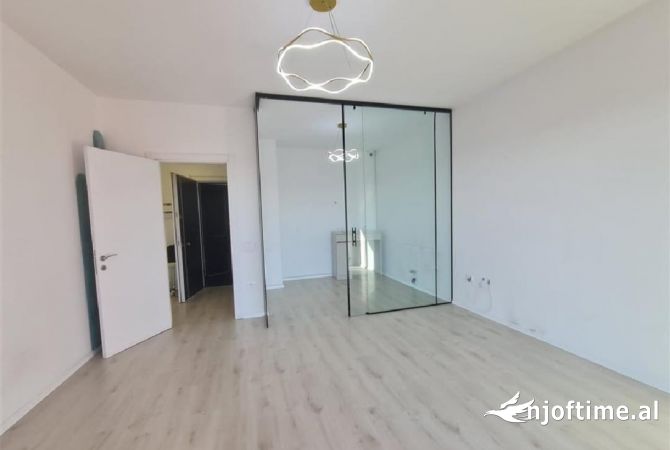 Shtepi me qera 3+1 ne Tirane - 750 Euro