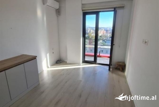 Apartment for rent in Tirana 3+1, Emty