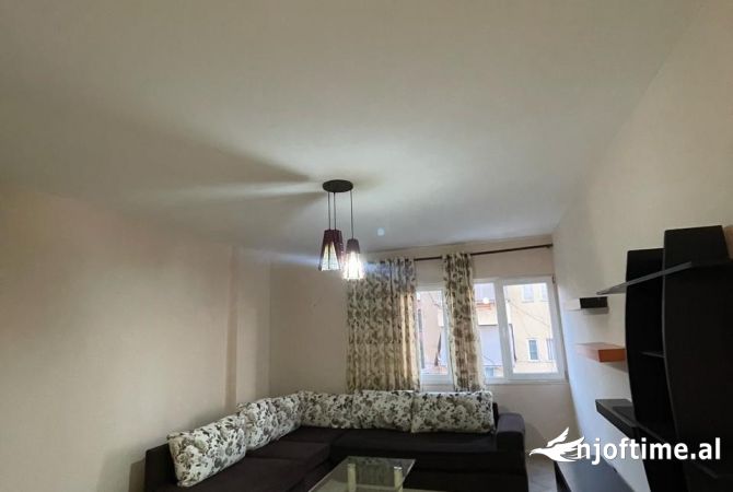 Casa in affitto 1+1 a Tirana - 350 Euro