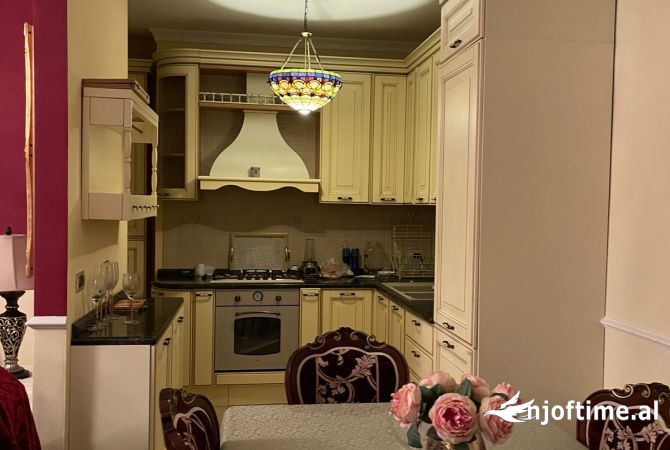 Shtepi me qera 2+1 ne Tirane - 500 Euro
