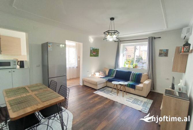 Shtepi me qera 2+1 ne Tirane - 500 Euro