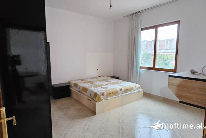 Shtepi me qera Shtepi Private ne Tirane, 2+1, Mobilimi E mobiluar, Pagesa 450  Euro.