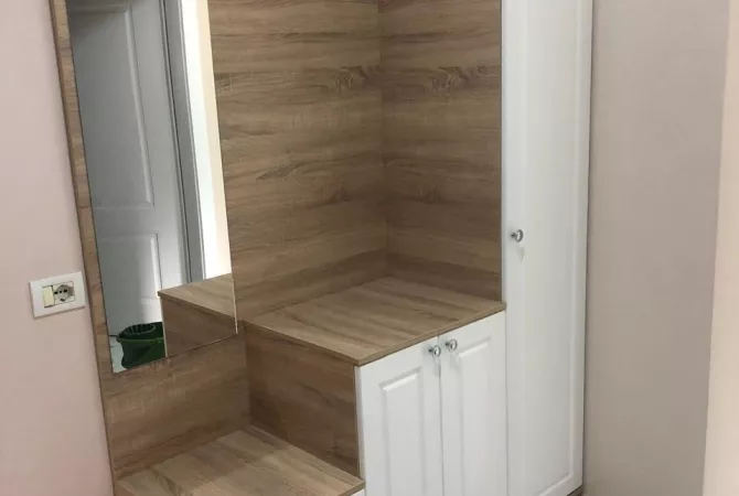 Shtepi me qera Apartament ne Tirane, 2+1, Mobilimi E mobiluar, Pagesa 65,000  Leke.