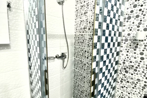 Shtepi me qera Apartament ne Sarande, 2+1, Mobilimi E mobiluar, Pagesa 50,000  Leke.