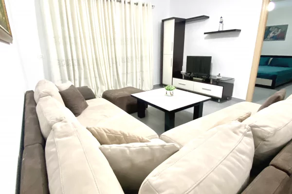 Shtepi me qera Apartament ne Sarande, 2+1, Mobilimi E mobiluar, Pagesa 50,000  Leke.