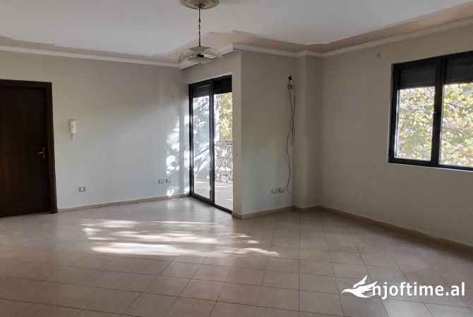 Shtepi ne shitje 2+1 ne Tirane - 159,000 Euro
