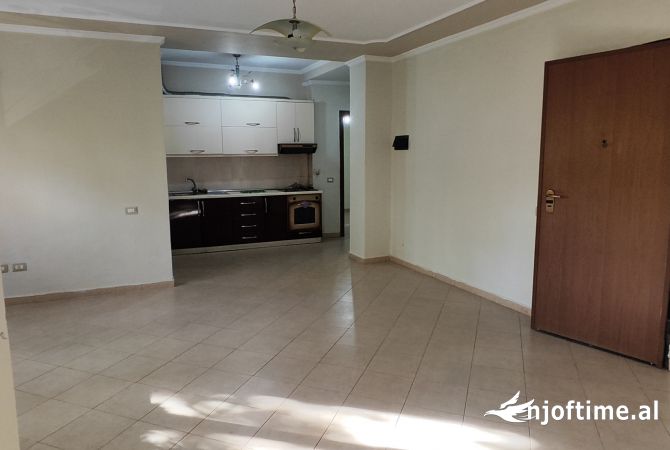 Shtepi ne shitje 2+1 ne Tirane - 159,000 Euro