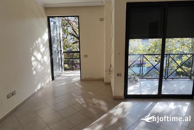 Shtepi ne shitje 2+1 ne Tirane - 159,000 Euro