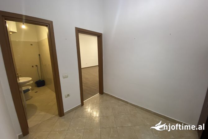 Shtepi me qera Garsoniere ne Tirane - 600 Euro