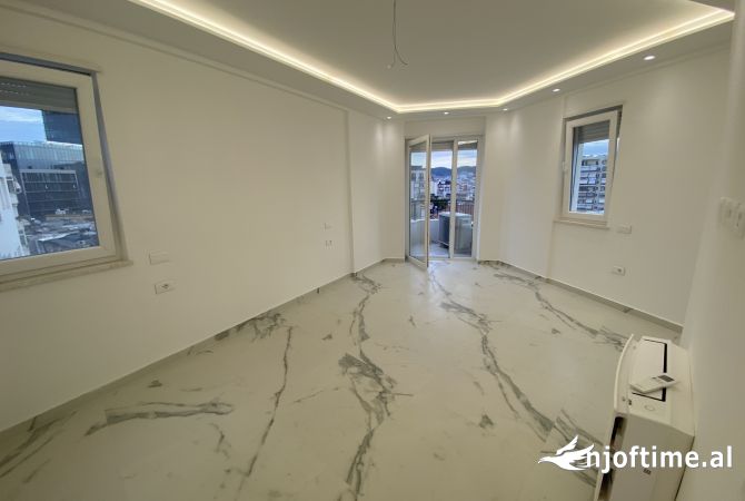 Shtepi me qera 2+1 ne Tirane - 1,000 Euro