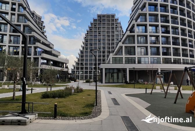 Tek Lake View Residence, Jepet Me Qira Apartament 3+1 Me 2 Garazhe Te Perfshira Ne Çmim!