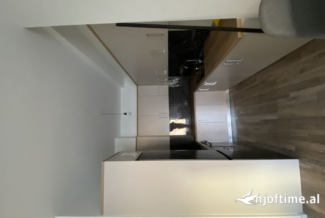 Shtepi me qera Apartament ne Tirane, 1+1, Mobilimi E mobiluar, Pagesa 55,000  Leke.