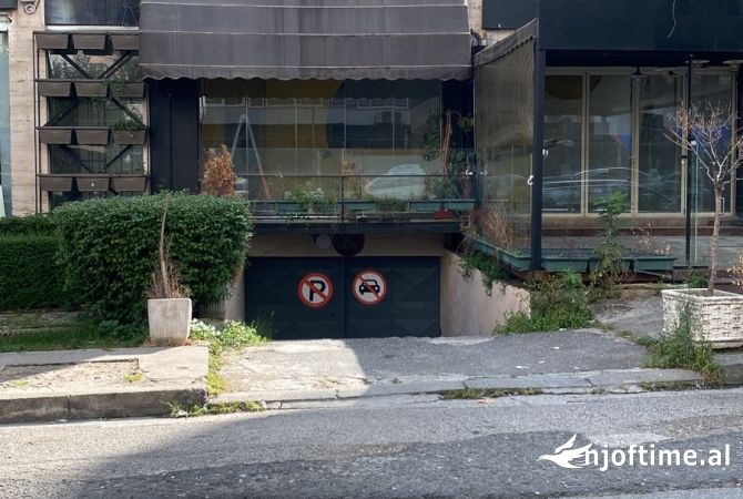 Ambient biznesi me qera 4+1 ne Tirane - 80 Euro
