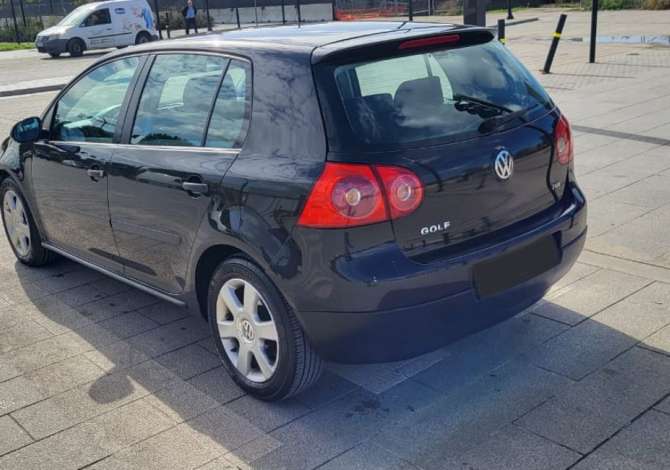 Makine me Qera Golf 5 duke filluar nga 25 euro ne dite