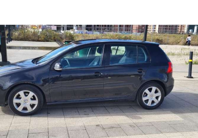 Makine me Qera Golf 5 duke filluar nga 25 euro ne dite