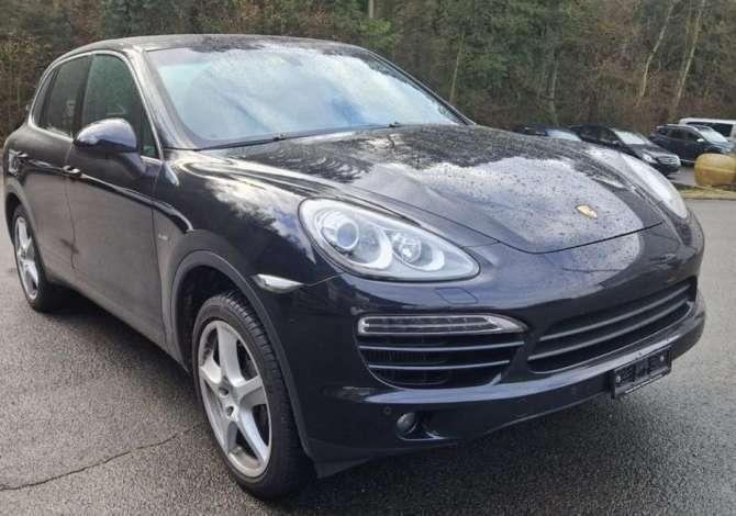 Noleggio Auto  a Tirana - 120 Euro