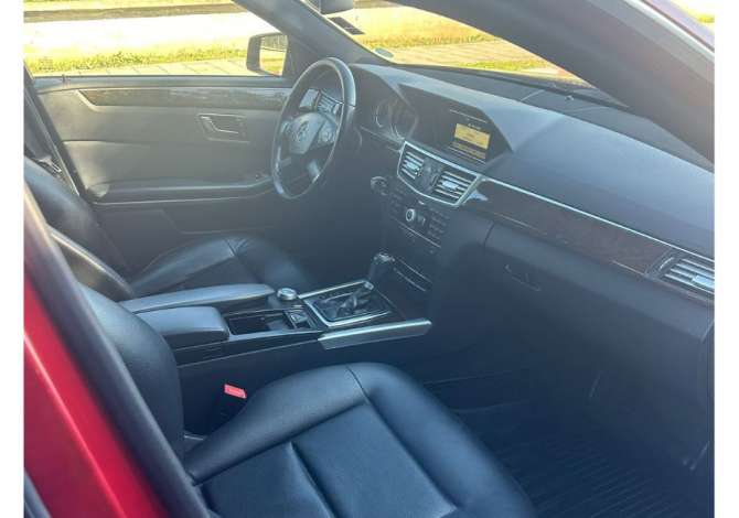 Jepet me qera Makina E Class duke filluar me 40 euro dita