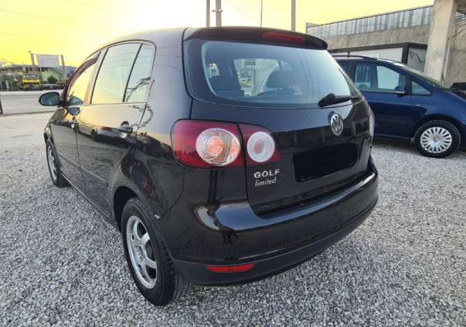 Jepet me qera Makina Golf 5 Plus  duke filluar me 25 Euro +7 dita