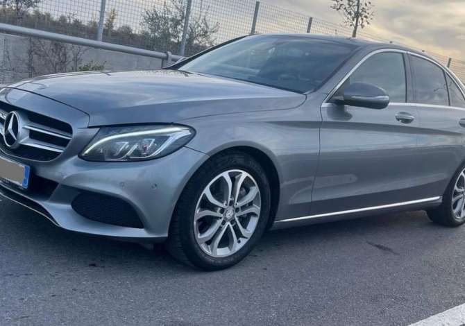 Noleggio Auto  a Tirana - 110 Euro
