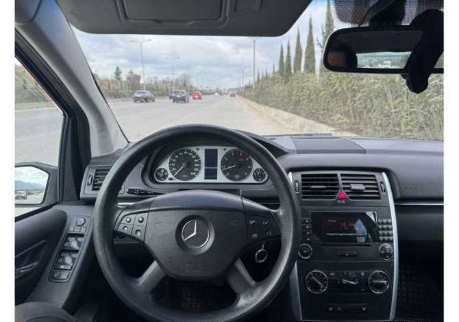 Noleggio Auto  a Tirana - 27 Euro