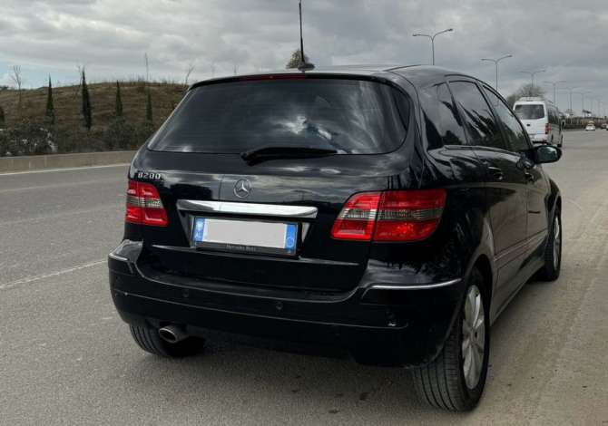 Noleggio Auto  a Tirana - 27 Euro