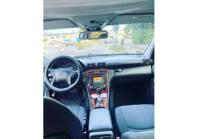 Jepet me qera Makina Mercedes Benz C Class me cmim duke filluar nga 25 Euro dita