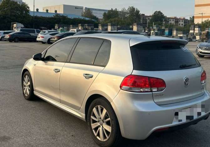 Jepet me qera Makina Volkswagen Golf 6 per 30  Euro dita. Rinas 