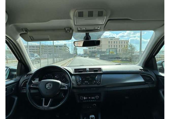 OFERTE : Jepet me qera Makina Skoda Fabia me cmim ditor duke filluar nga 30 Euro. Rinas .