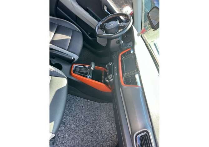 Jepet me qera Makina Kia Stonic me cmim ditor duke filluar nga 50 Euro