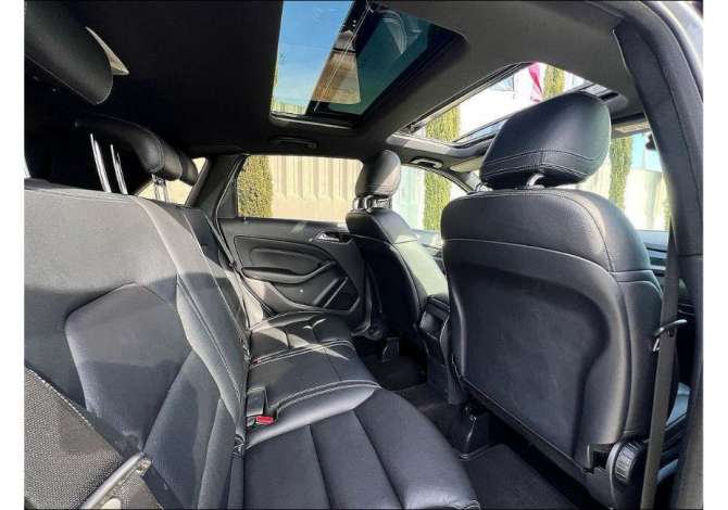 Makina ne shitje ne Durres, Mercedes-Benz, 2014 Diesel,Kambio Automatik Pagesa 10,490  Euro.