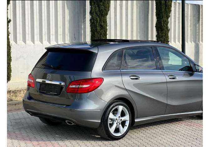 Makina ne shitje  ne Durres - 10,490 Euro