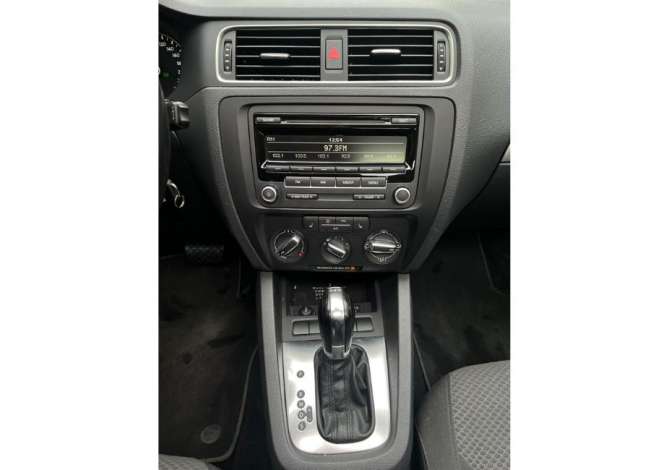 Volkswagen Jetta me qera me cmim ditor 35 Euro