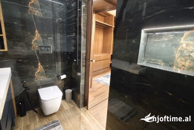 Casa in affitto 3+1 a Tirana - 4,000 Euro