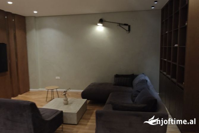 Casa in vendita 3+1 a Tirana - 416,000 Euro