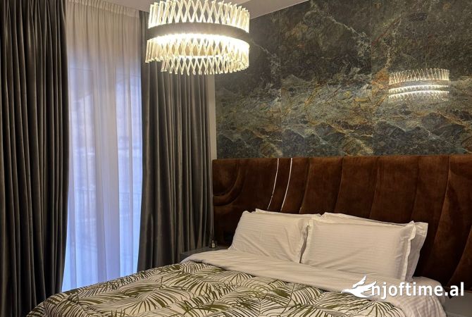 Shtepi me qera 5+1 ne Tirane - 5,000 Euro