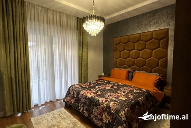 Duplex (2 storey house) for rent in Tirana 5+1, Furnished