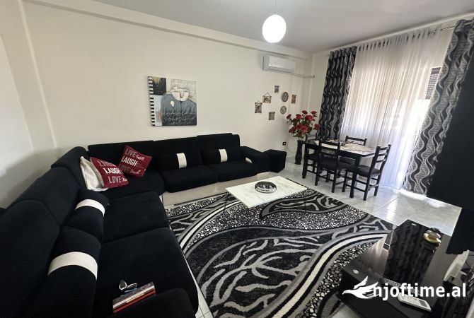 Shtepi me qera 1+1 ne Durres - 30,000 Leke