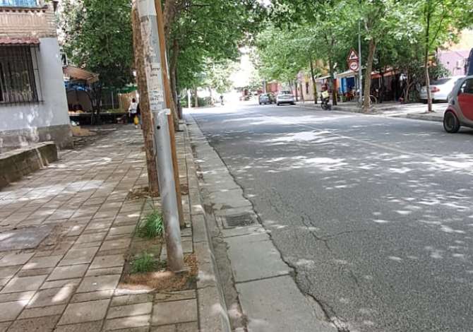 Ambient Biznesi buze rruges Ali Demi