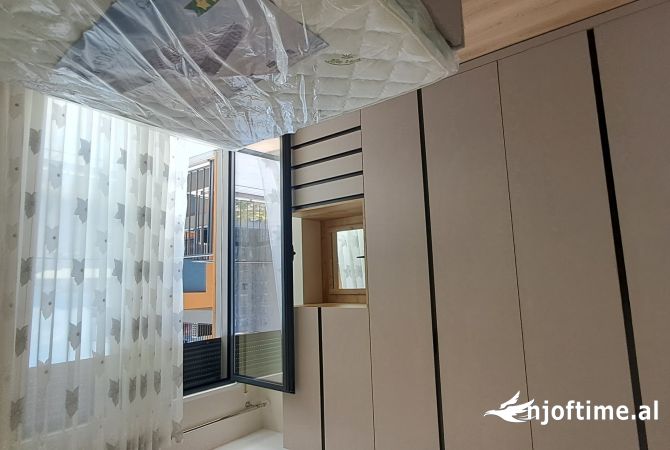 Shtepi me qera Apartament ne Tirane, 2+1, Mobilimi E mobiluar, Pagesa 570  Euro.