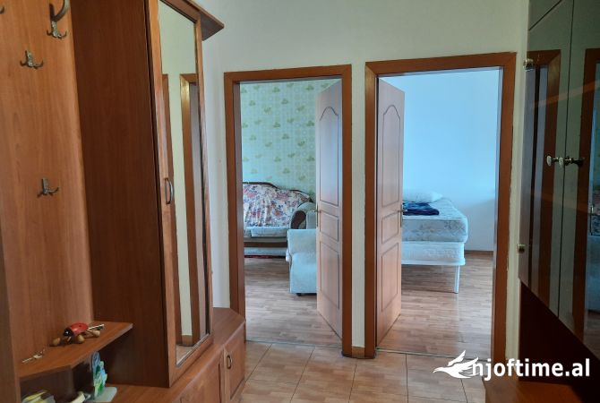Shtepi me qera 2+1 ne Tirane - 35,000 Leke
