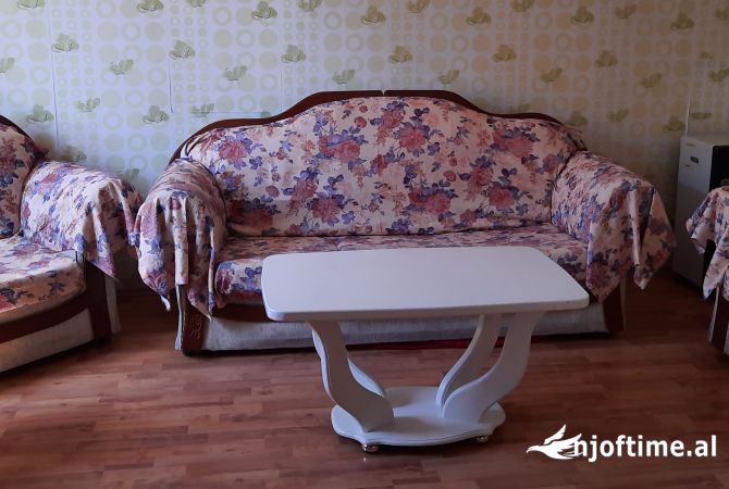 Shtepi me qera Apartament ne Tirane, 2+1, Mobilimi E mobiluar, Pagesa 35,000  Leke.